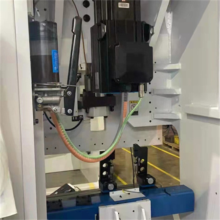 CNC αυτόματο ατσάλι αλουμινίου Hydraulic Press Brake ηλεκτρική μηχανή κάμψης λαμαρίνας με ρομπότ