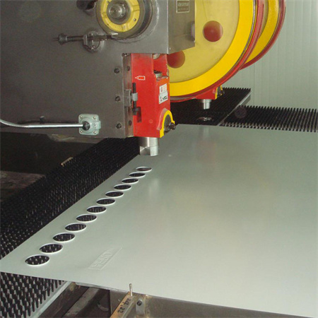 Μηχανή σφράγισης λαμαρίνας Μηχανή διάτρησης για διάτρηση οπών αλουμινίου